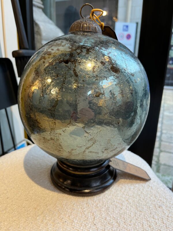 boule en verre bleu antique, Ateliers C&S davoy