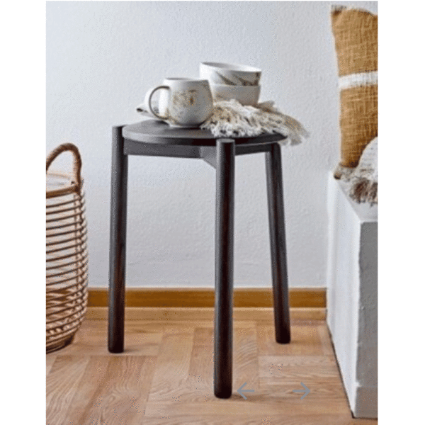 tabouret en bois de chez BLOOMINGVILLE
