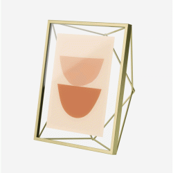 cadre photo doré, Prisma de chez UMBRA. 13 X 18 cm.